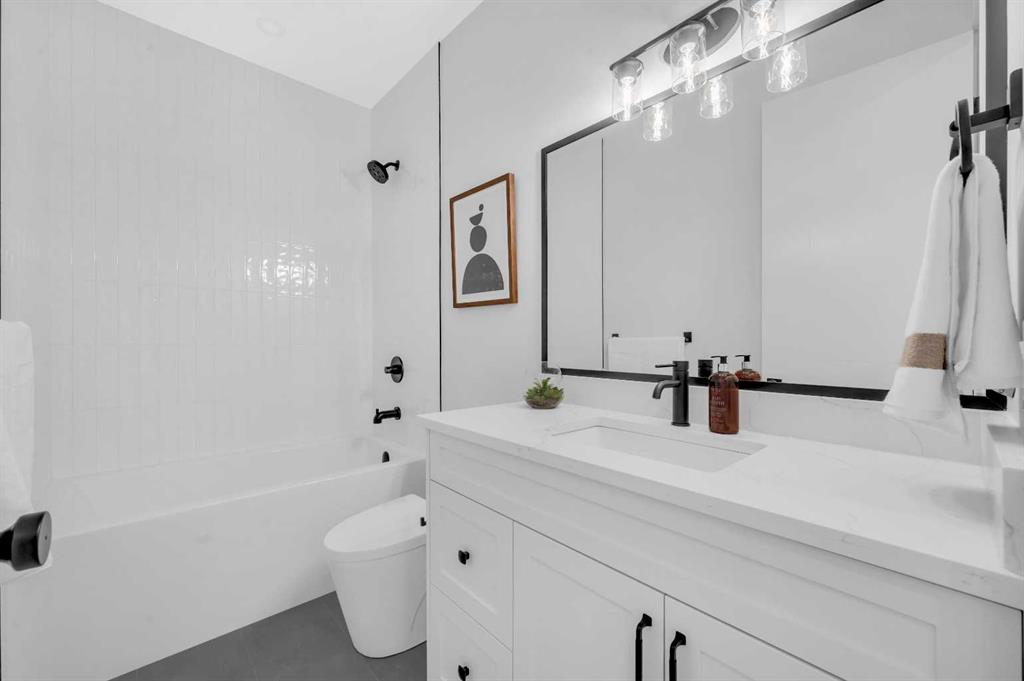 7722 46 Avenue Property Photo 32