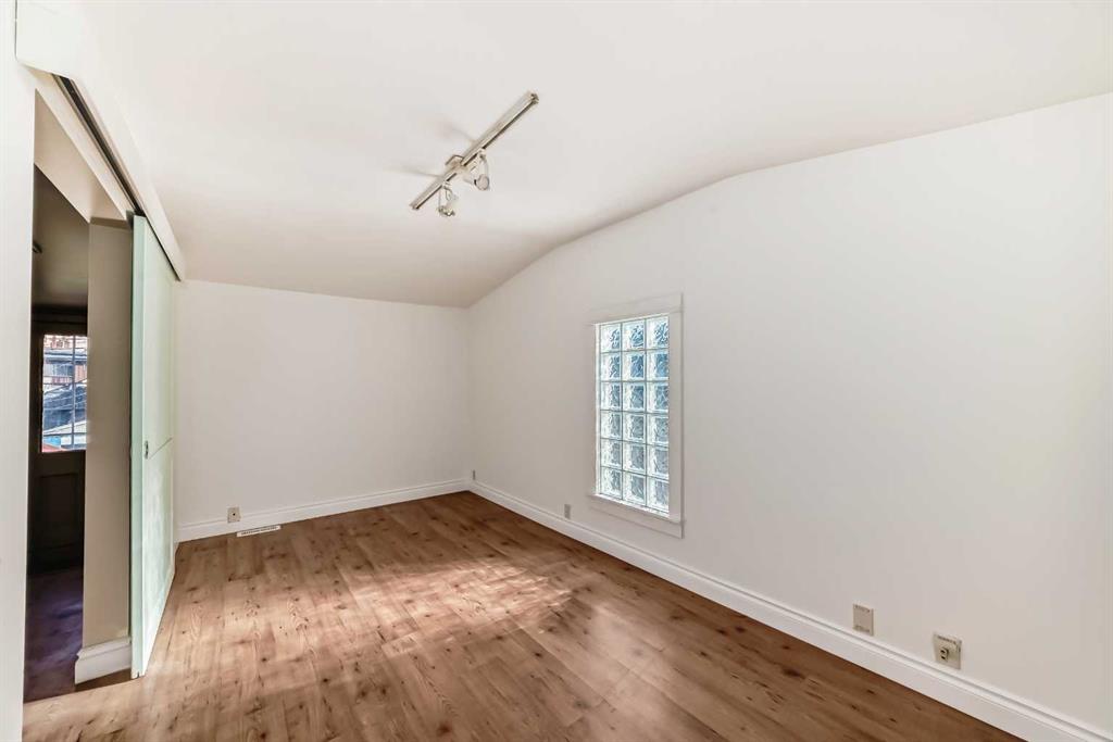 1222 10 Avenue Property Photo 14