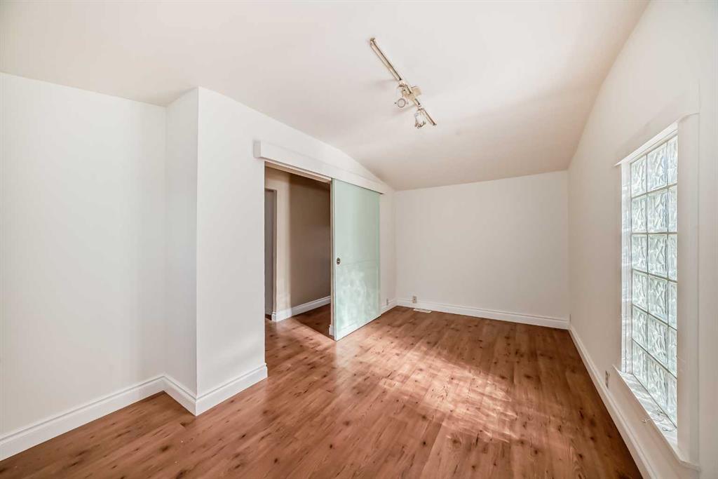 1222 10 Avenue Property Photo 15