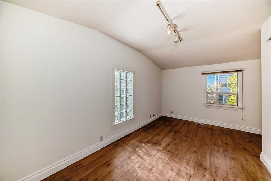 1222 10 Avenue Property Photo 17