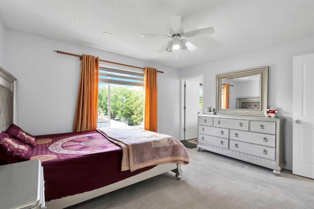 649 Coventry Drive Property Photo 4