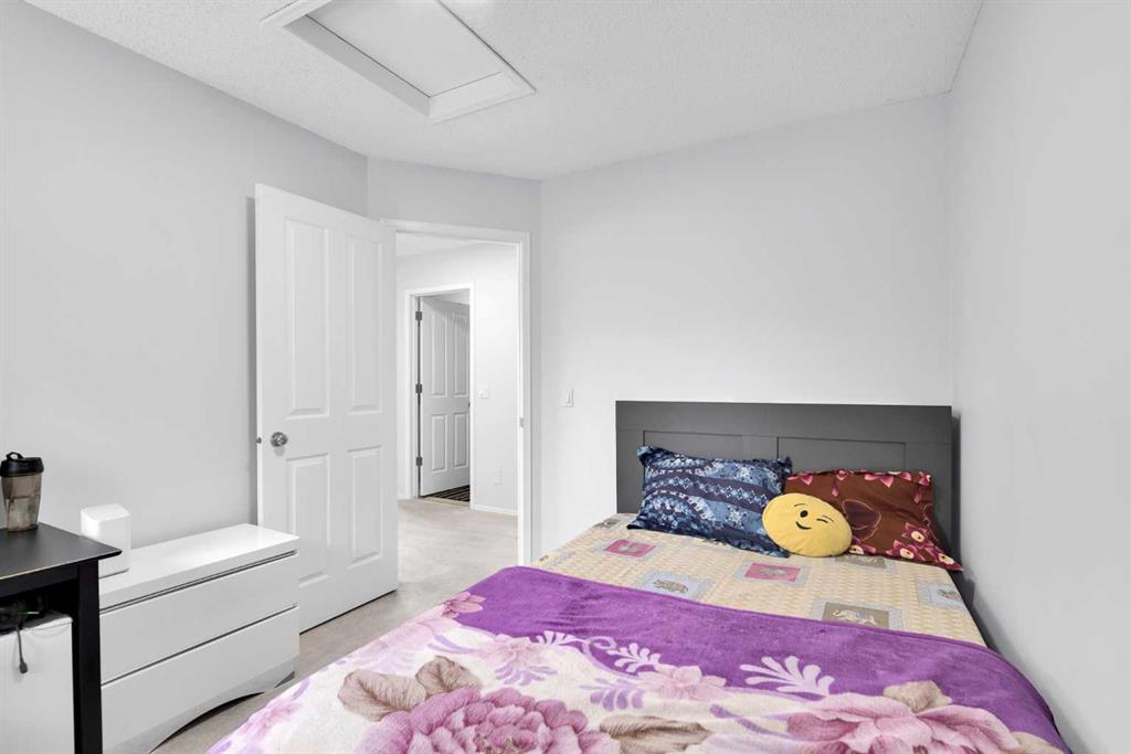 649 Coventry Drive Property Photo 6