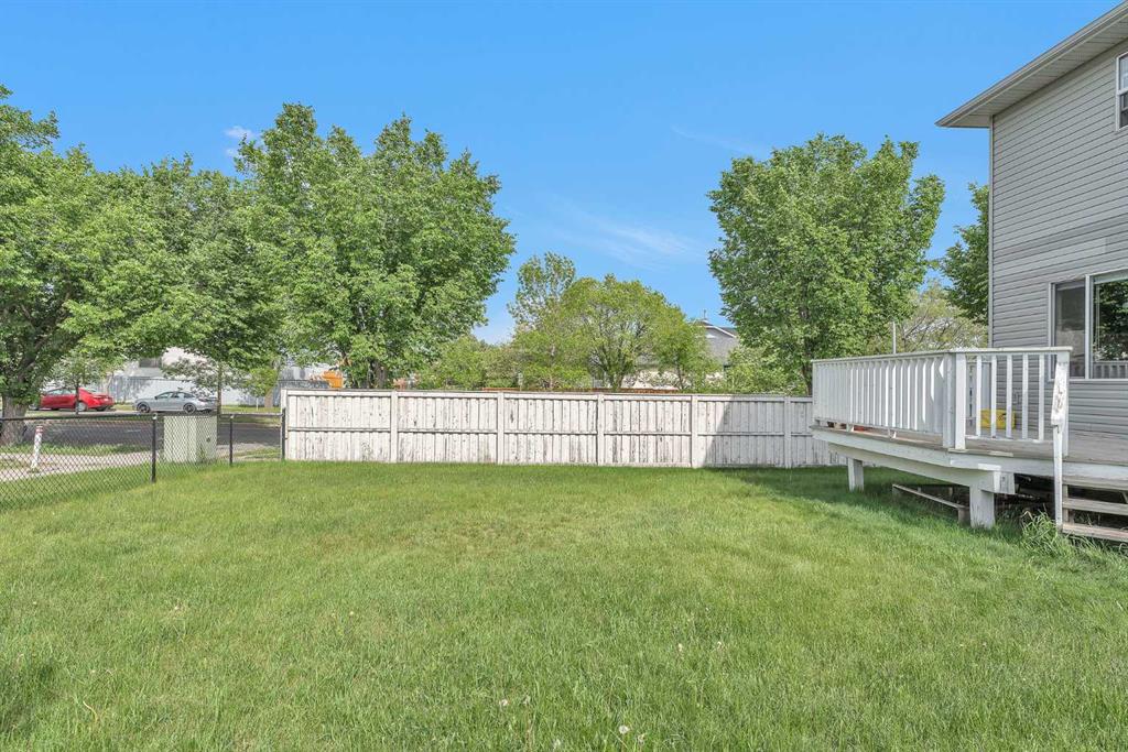 649 Coventry Drive Property Photo 33