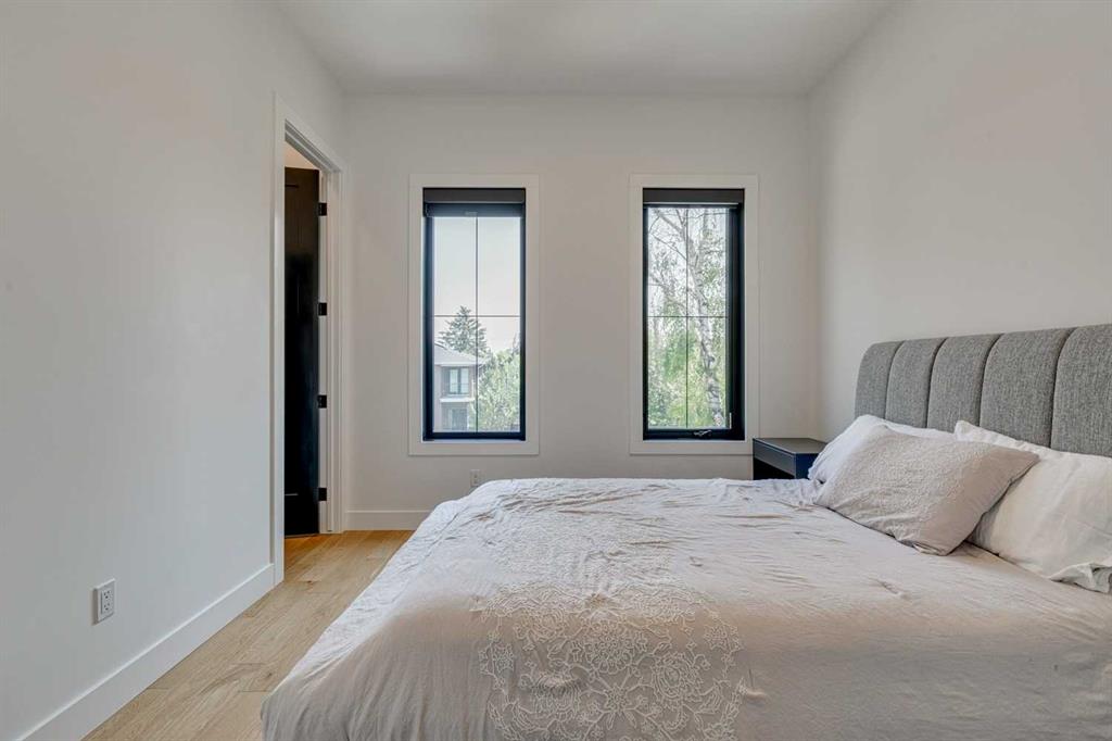 2219 32 Street Property Photo 31
