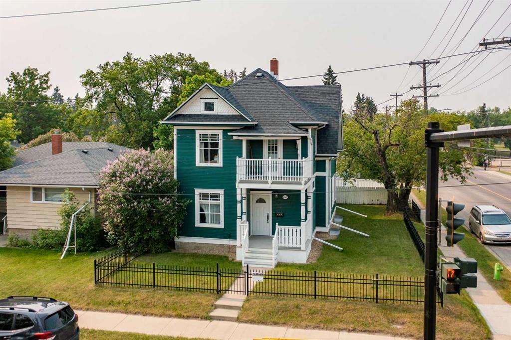 4641 49 Street Property Photo 1