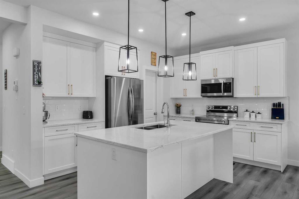 264 Reunion Loop Property Photo 11