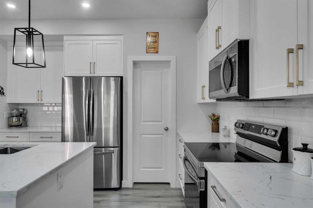 264 Reunion Loop Property Photo 13
