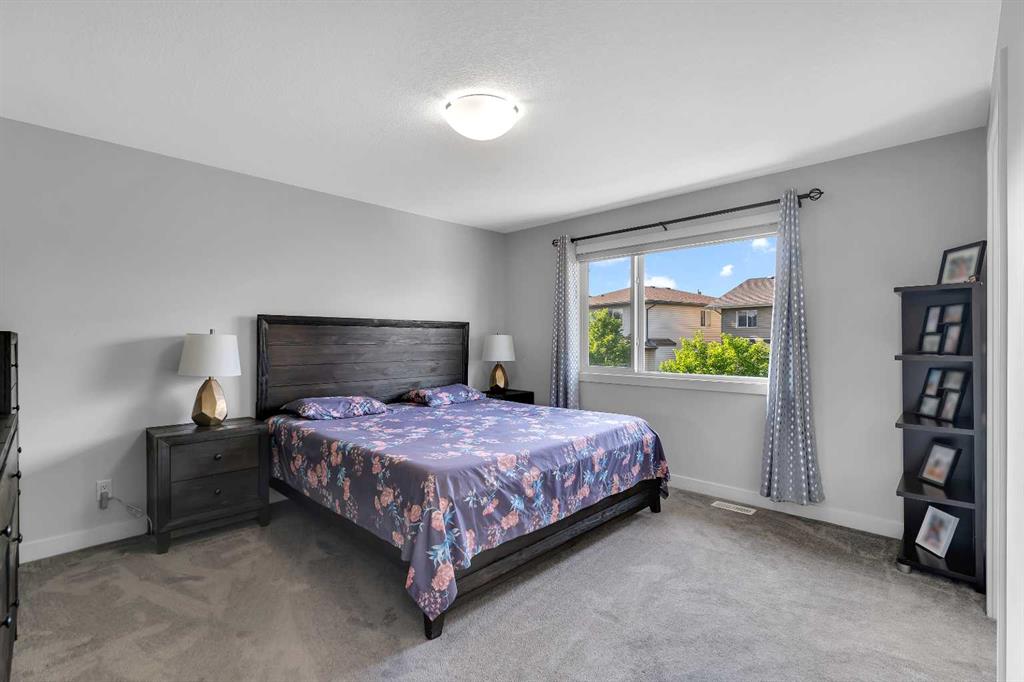 264 Reunion Loop Property Photo 19