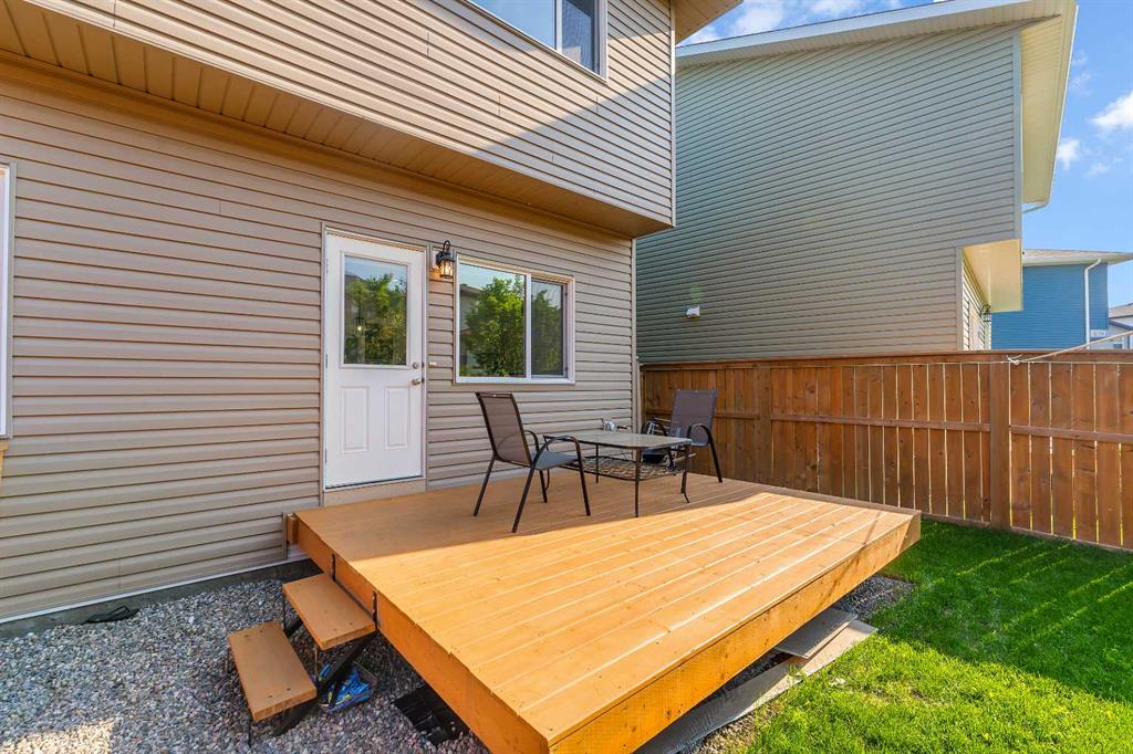 264 Reunion Loop Property Photo 40