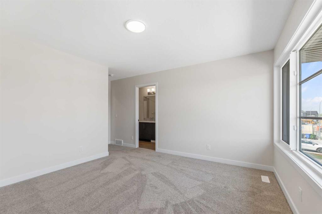 35 Corner Glen Common Property Photo 20