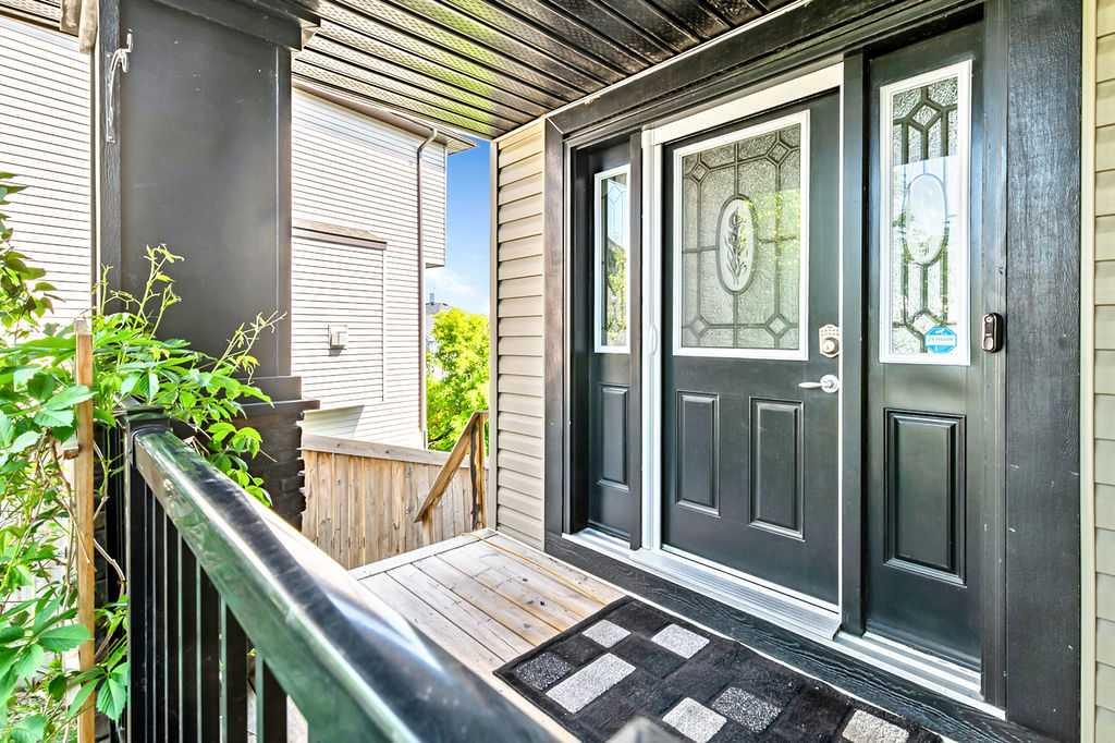 521 Westmount Close Property Photo 3