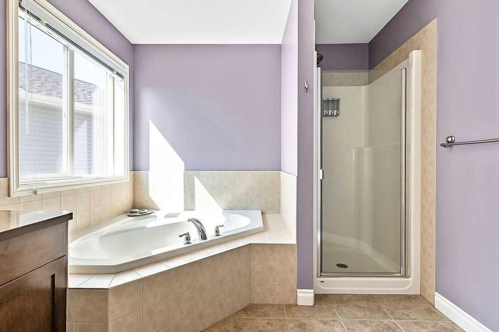 521 Westmount Close Property Photo 27