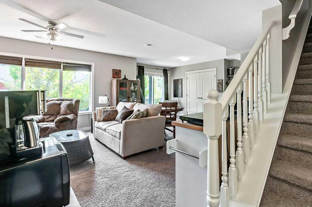 521 Westmount Close Property Photo 31