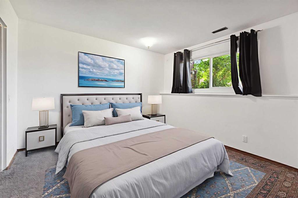 1203 44 Street E Property Photo 25