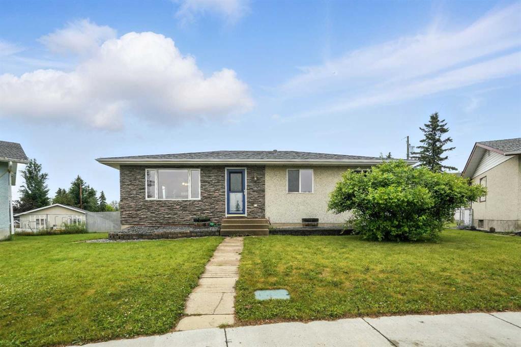 5220 52 Street Property Photo 1