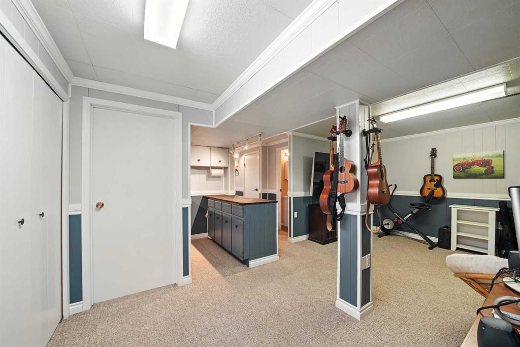 5220 52 Street Property Photo 18