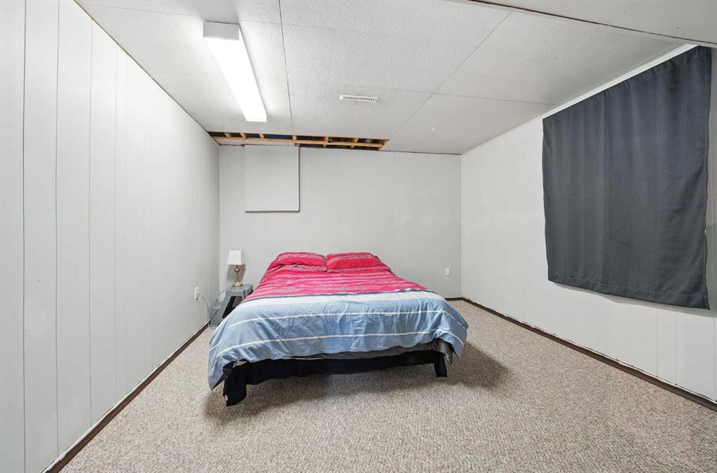 5220 52 Street Property Photo 23