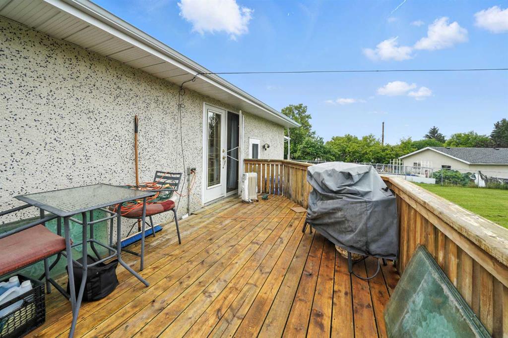 5220 52 Street Property Photo 26