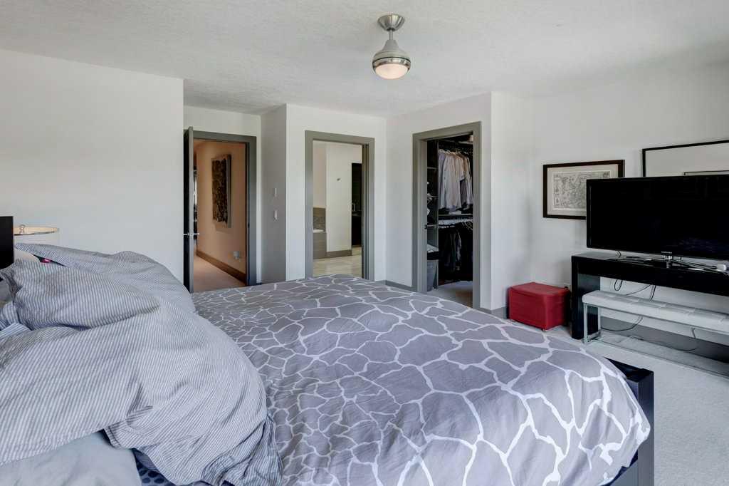 2421 29 Avenue Property Photo 17
