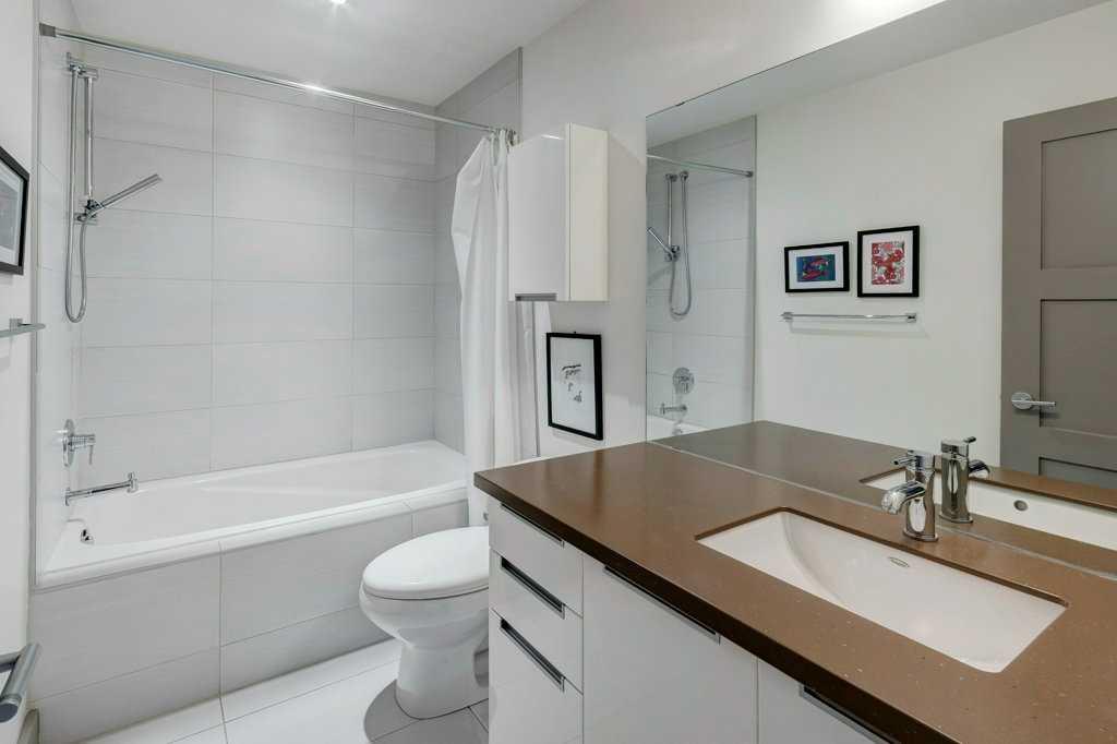 2421 29 Avenue Property Photo 24