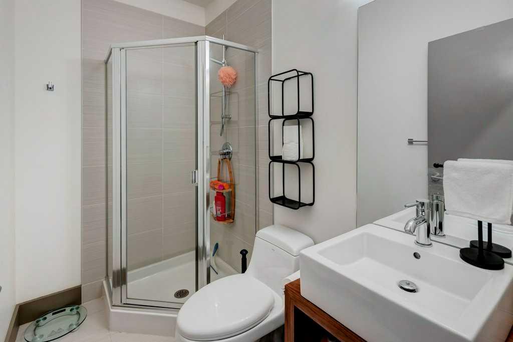 2421 29 Avenue Property Photo 27