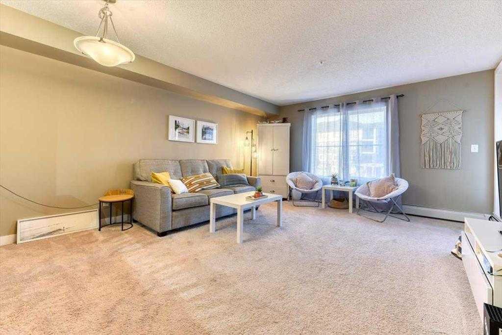 81 LEGACY Boulevard 3211 Property Photo 1