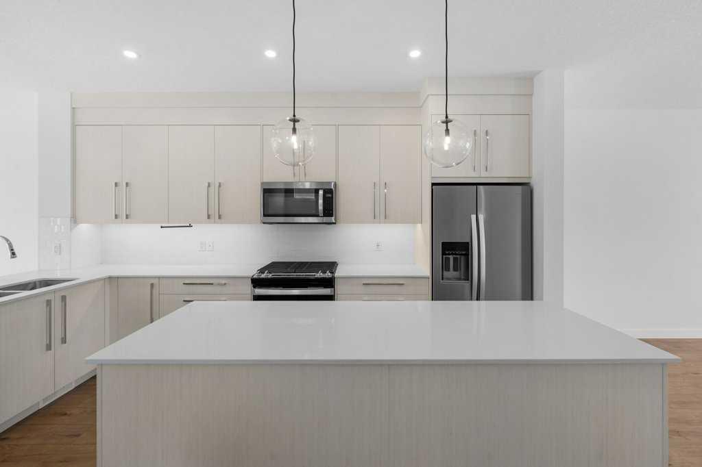 7589 202 Avenue Property Photo 11
