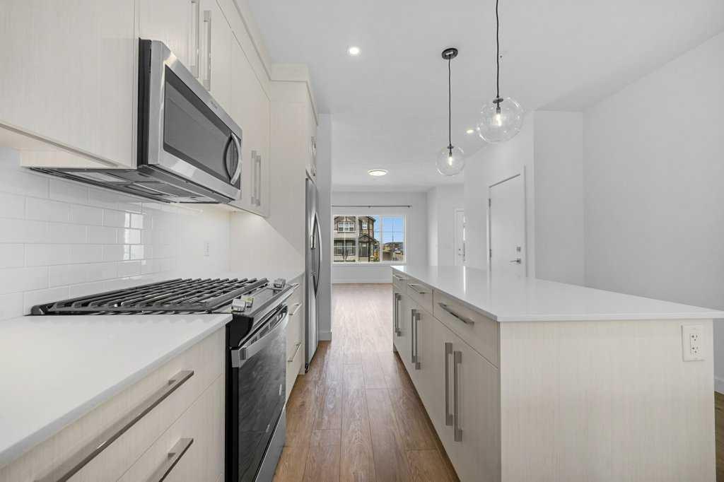 7589 202 Avenue Property Photo 14