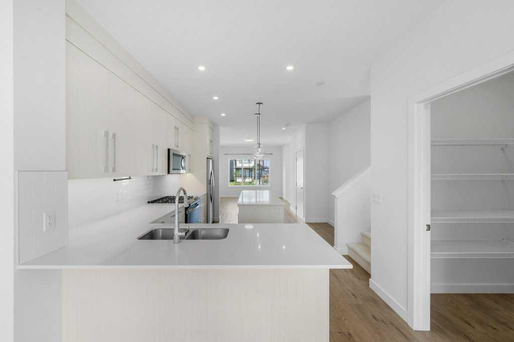 7589 202 Avenue Property Photo 16