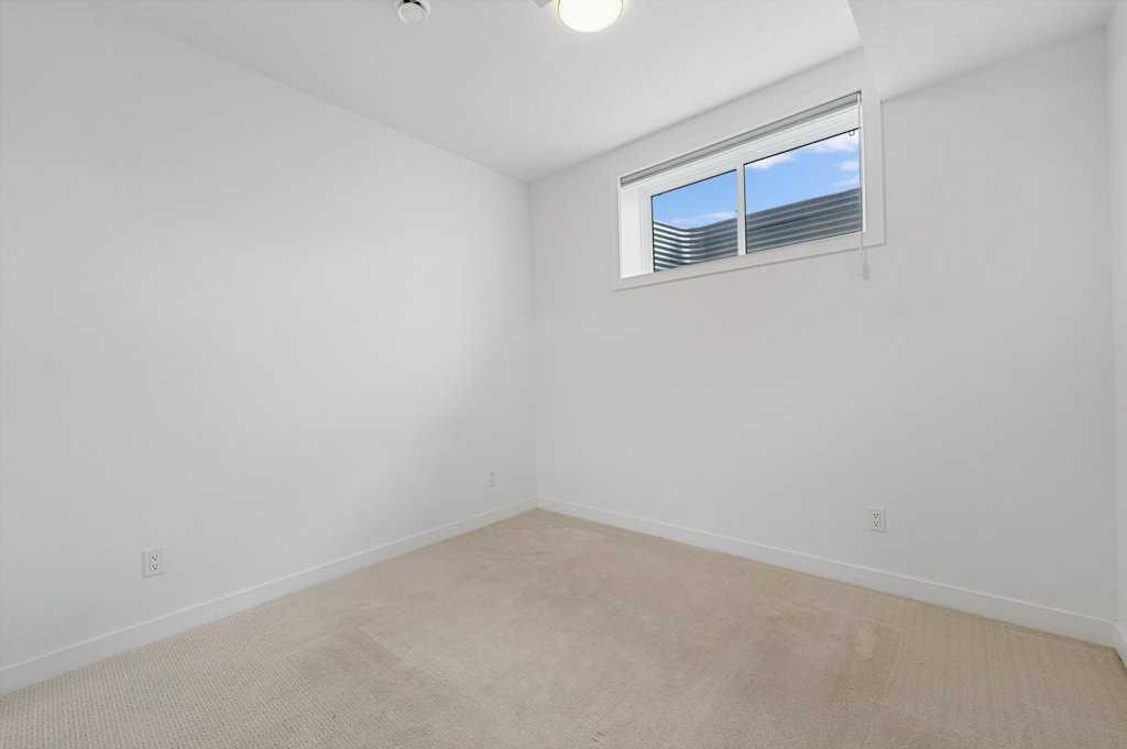 7589 202 Avenue Property Photo 42