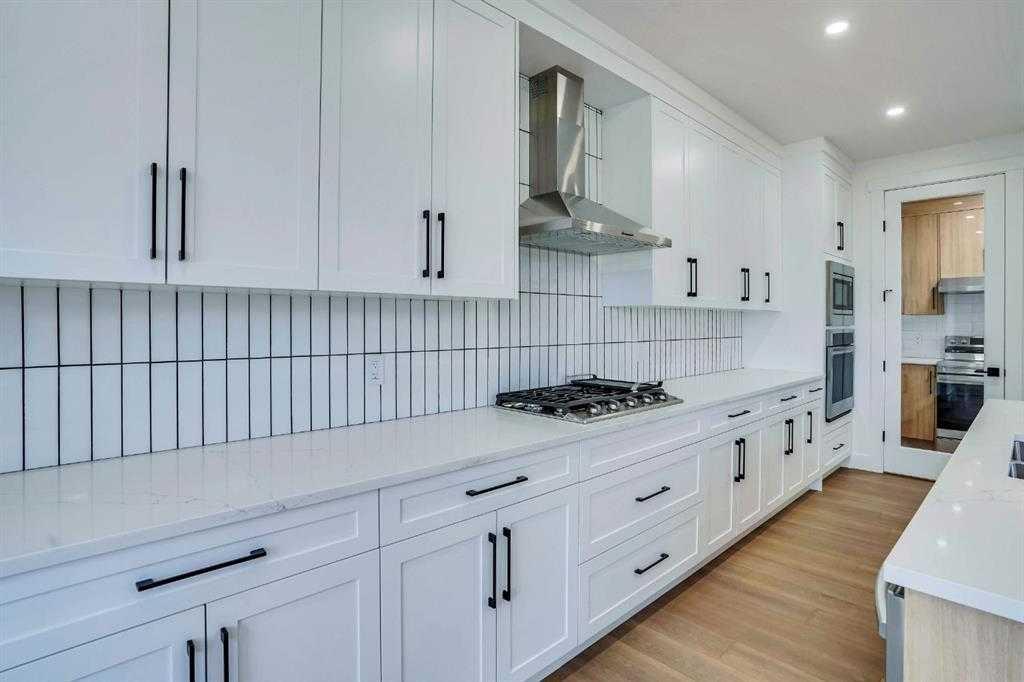 28 Saddlecrest Manor Property Photo 1