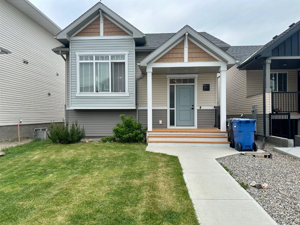 390 Skeena Crescent Property Photo 1