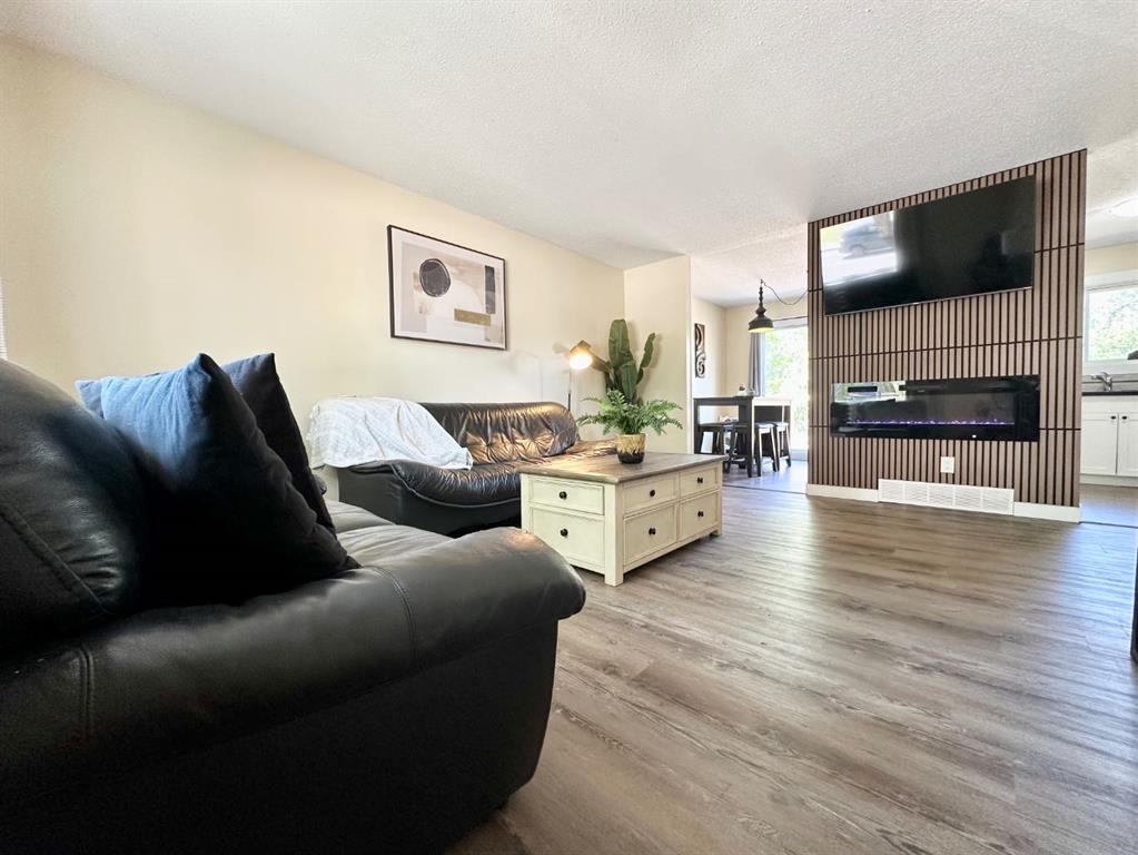 8018 Patterson Drive Property Photo 7