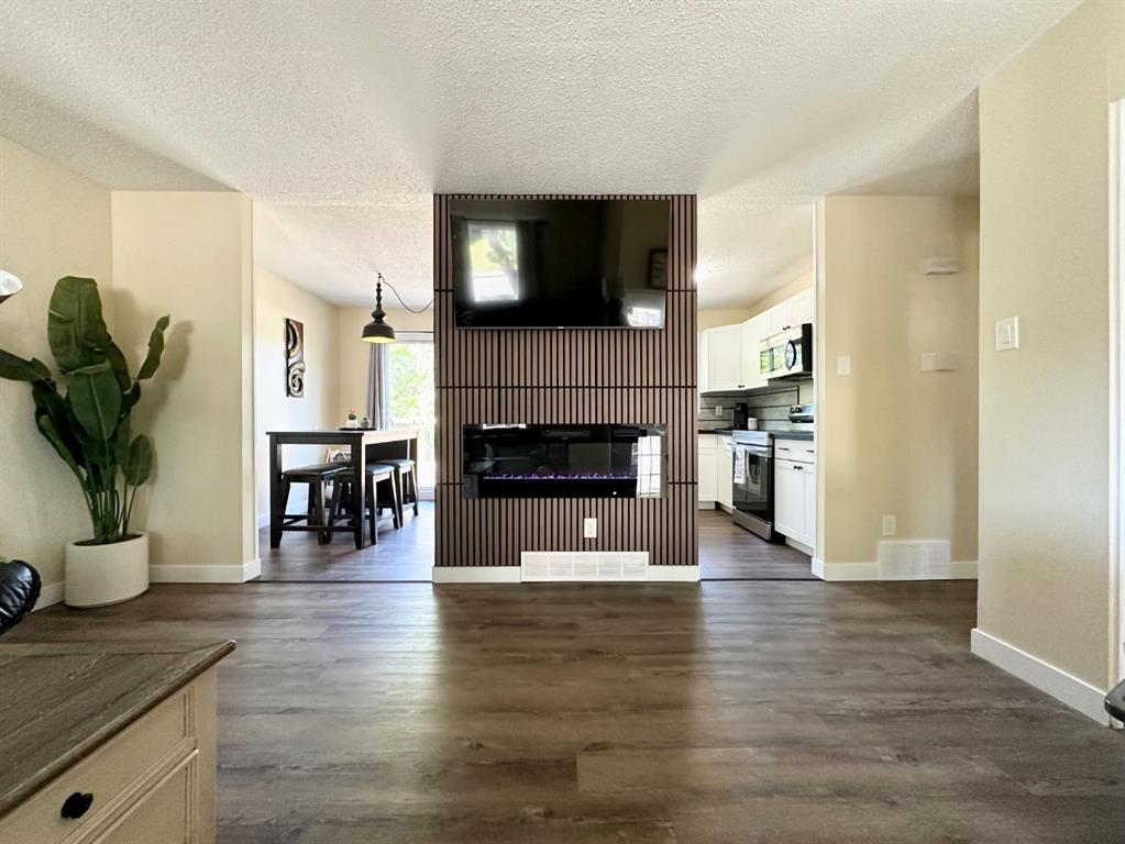 8018 Patterson Drive Property Photo 10