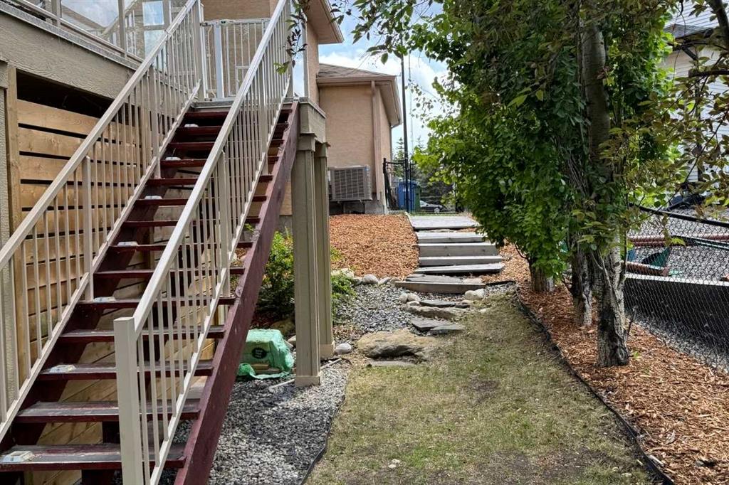 31 Cougarstone Point Property Photo 29