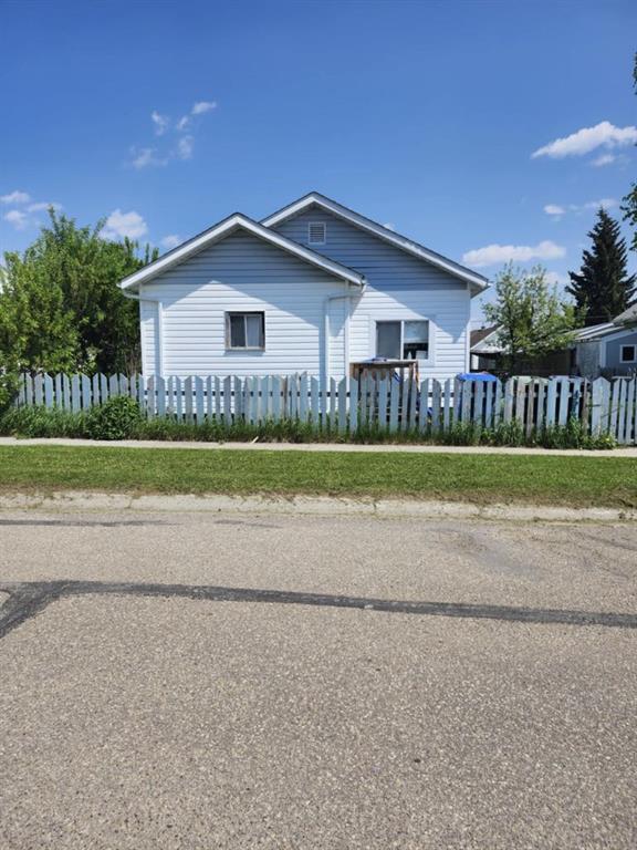 4515 47 Street Property Photo 1