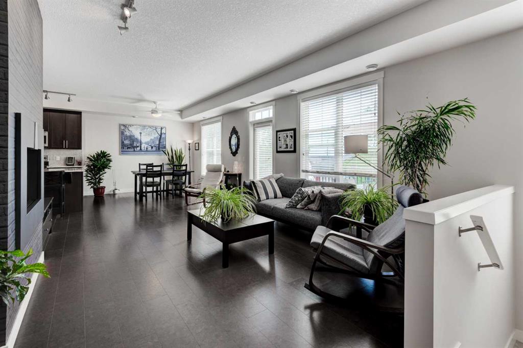 175 Cranford Walk Property Photo 1