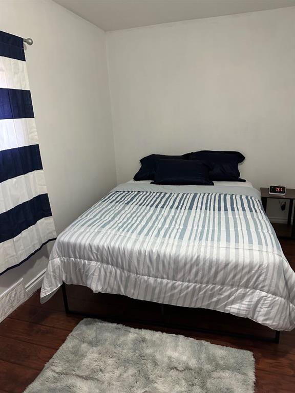 513 3 Street Property Photo 6