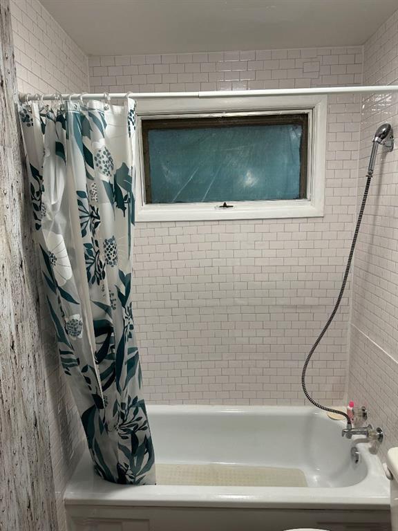 513 3 Street Property Photo 8