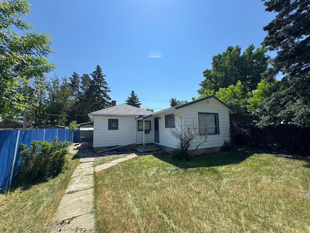 513 3 Street Property Photo 22