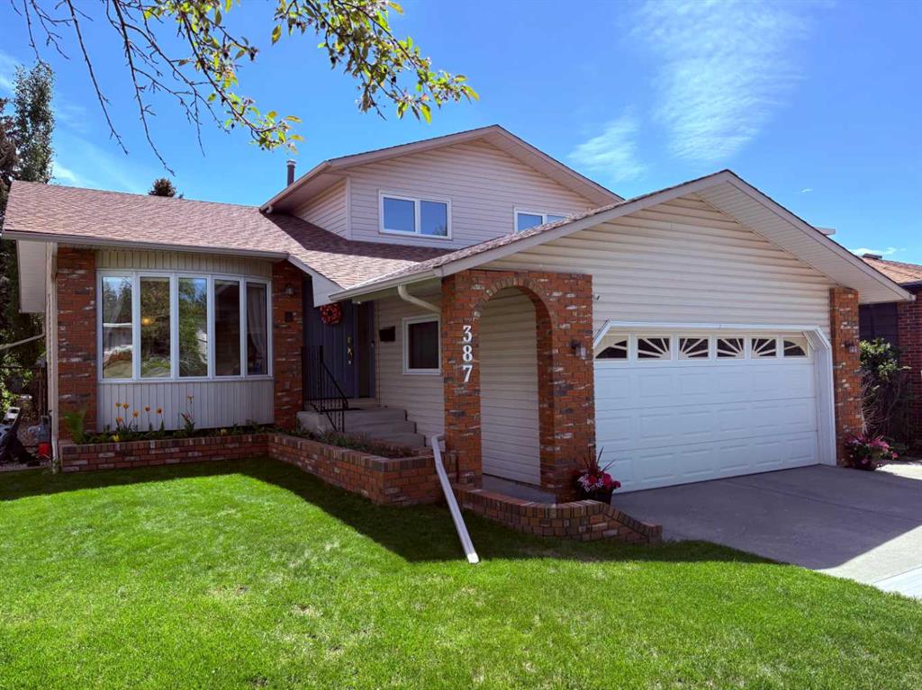 387 Silvergrove Drive Property Photo 1