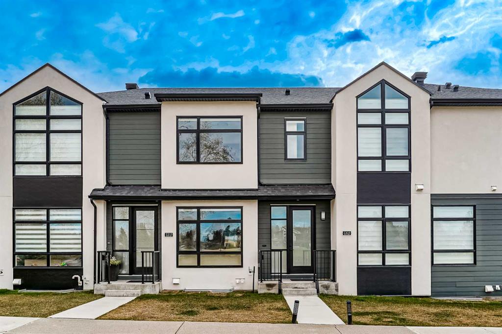 2308 20 Street Property Photo 1