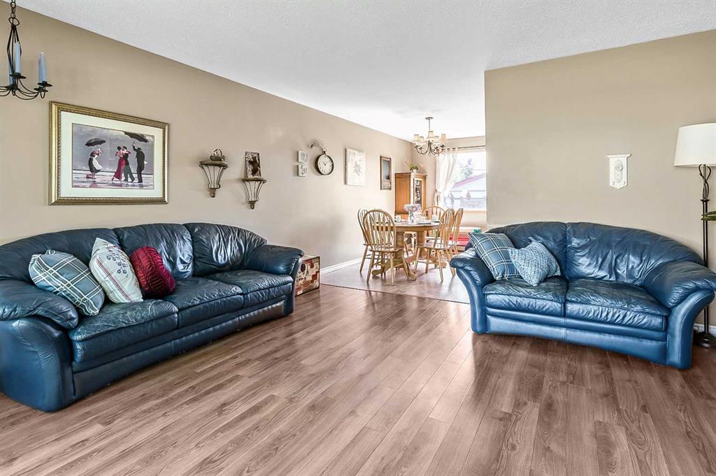 2628 Lionel Crescent Property Photo 6