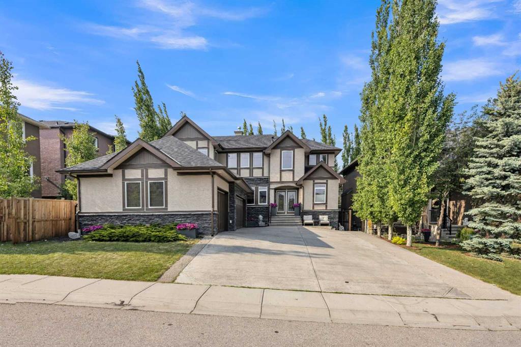 172 Panatella Crescent Property Photo 3