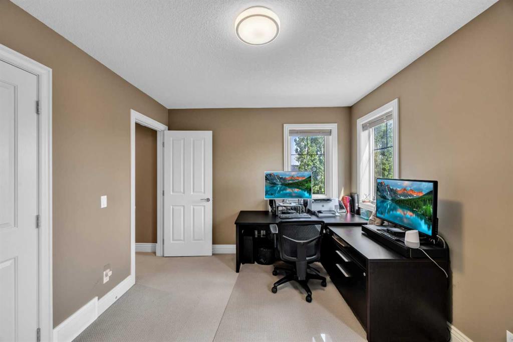 172 Panatella Crescent Property Photo 33