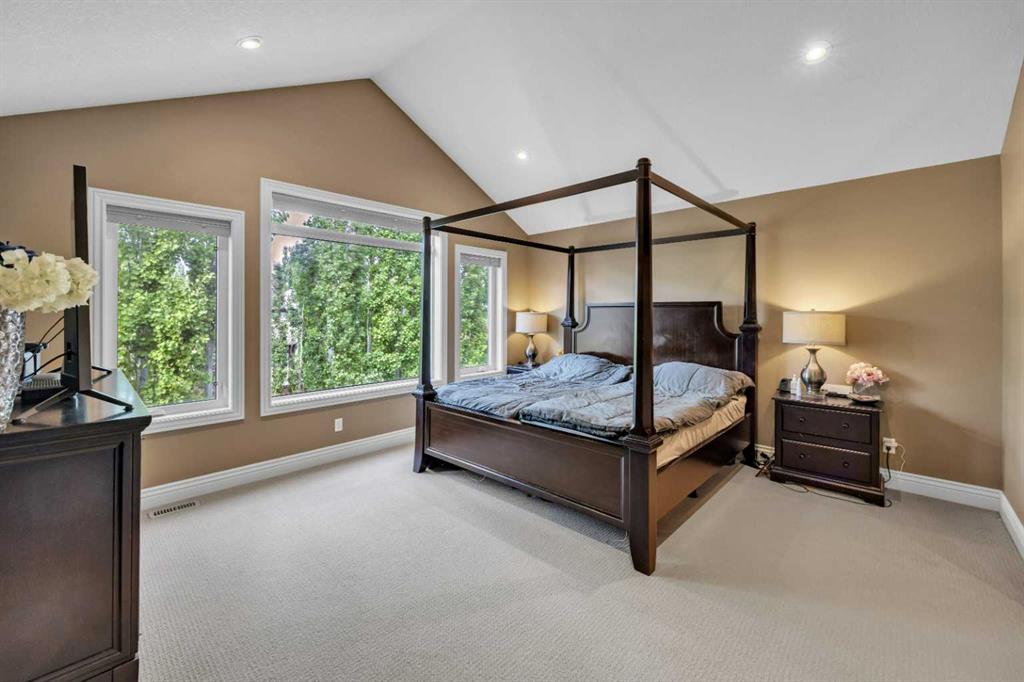 172 Panatella Crescent Property Photo 37
