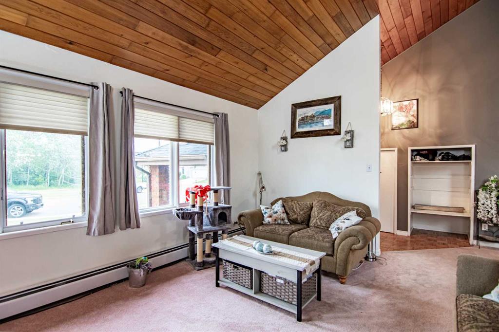 36 Nyman Crescent Property Photo 7