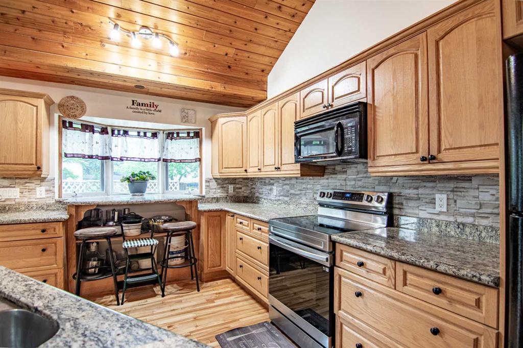 36 Nyman Crescent Property Photo 11
