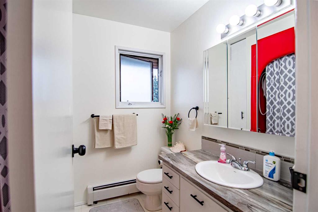 36 Nyman Crescent Property Photo 29