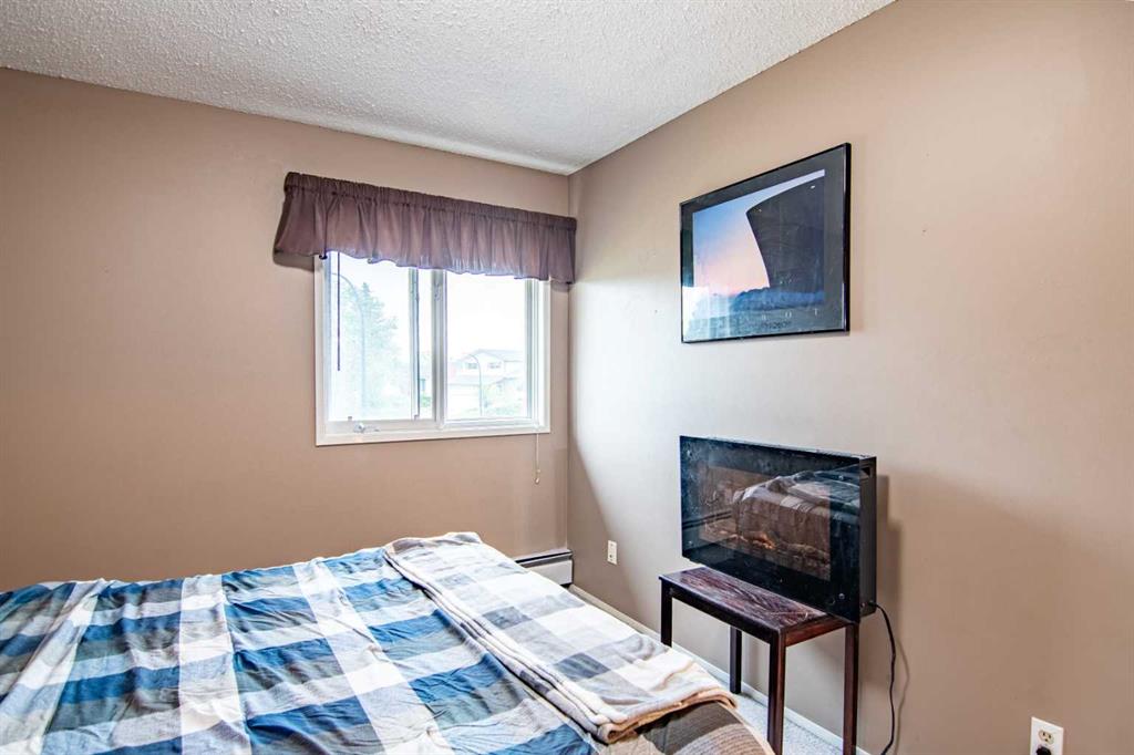 36 Nyman Crescent Property Photo 32